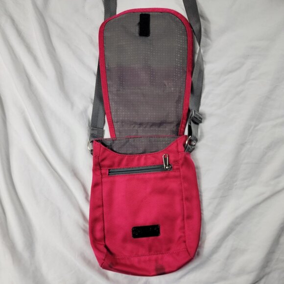 Columbia Azza Womens Pink Small Messenger Bag Casual Travel School Work - Picture 5 of 10